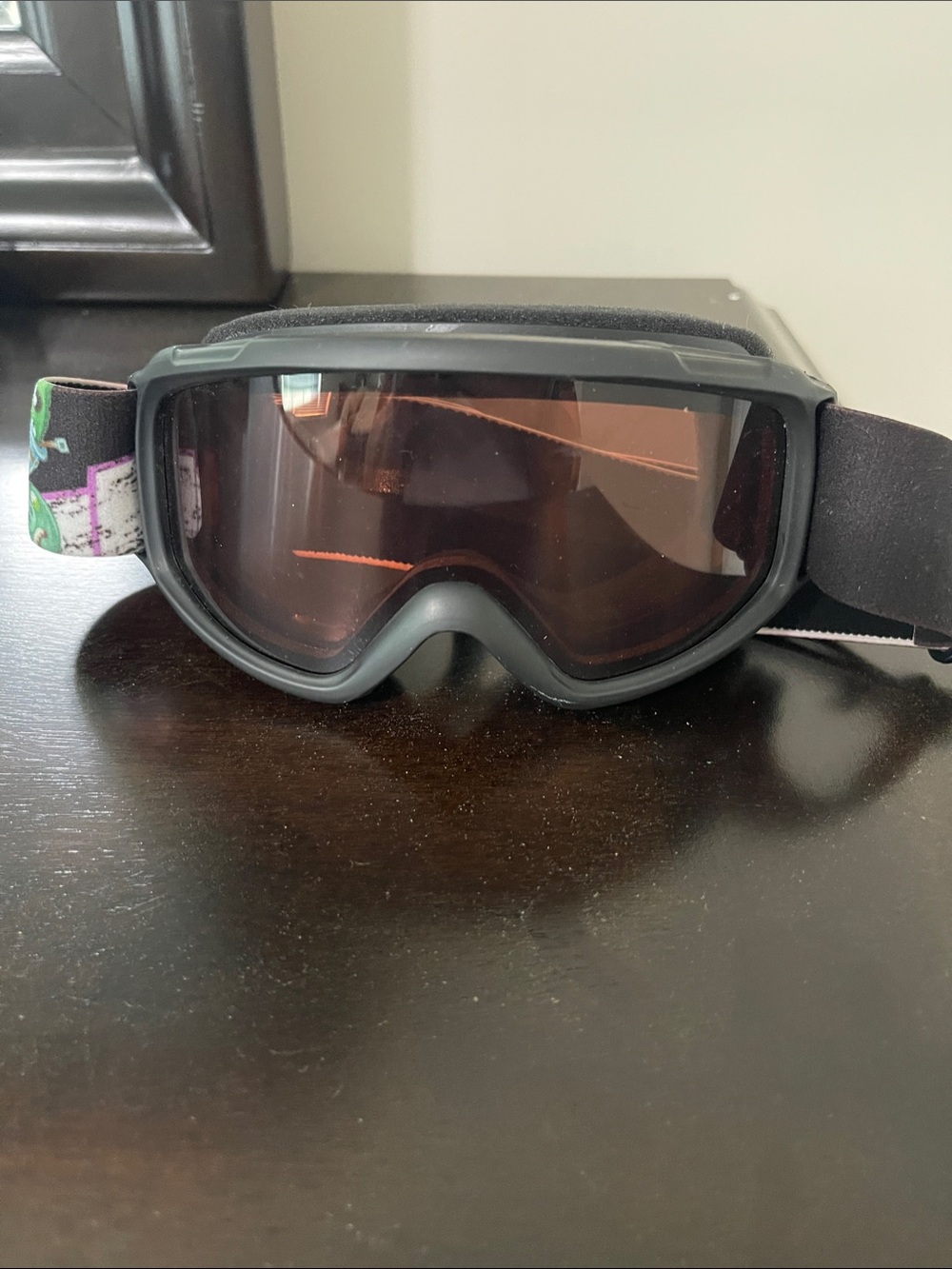 SMITH Black Frame Goggles with Brown Tinted Lens